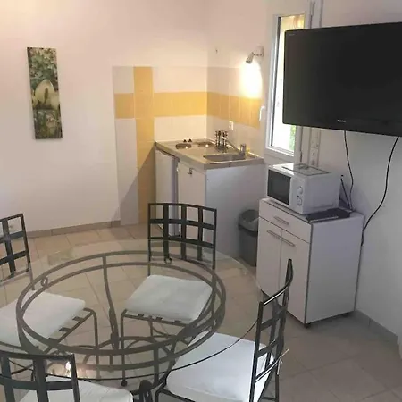 « Chez Nath Et Chris » Apartment Saint-Andre-de-Cubzac Exterior photo